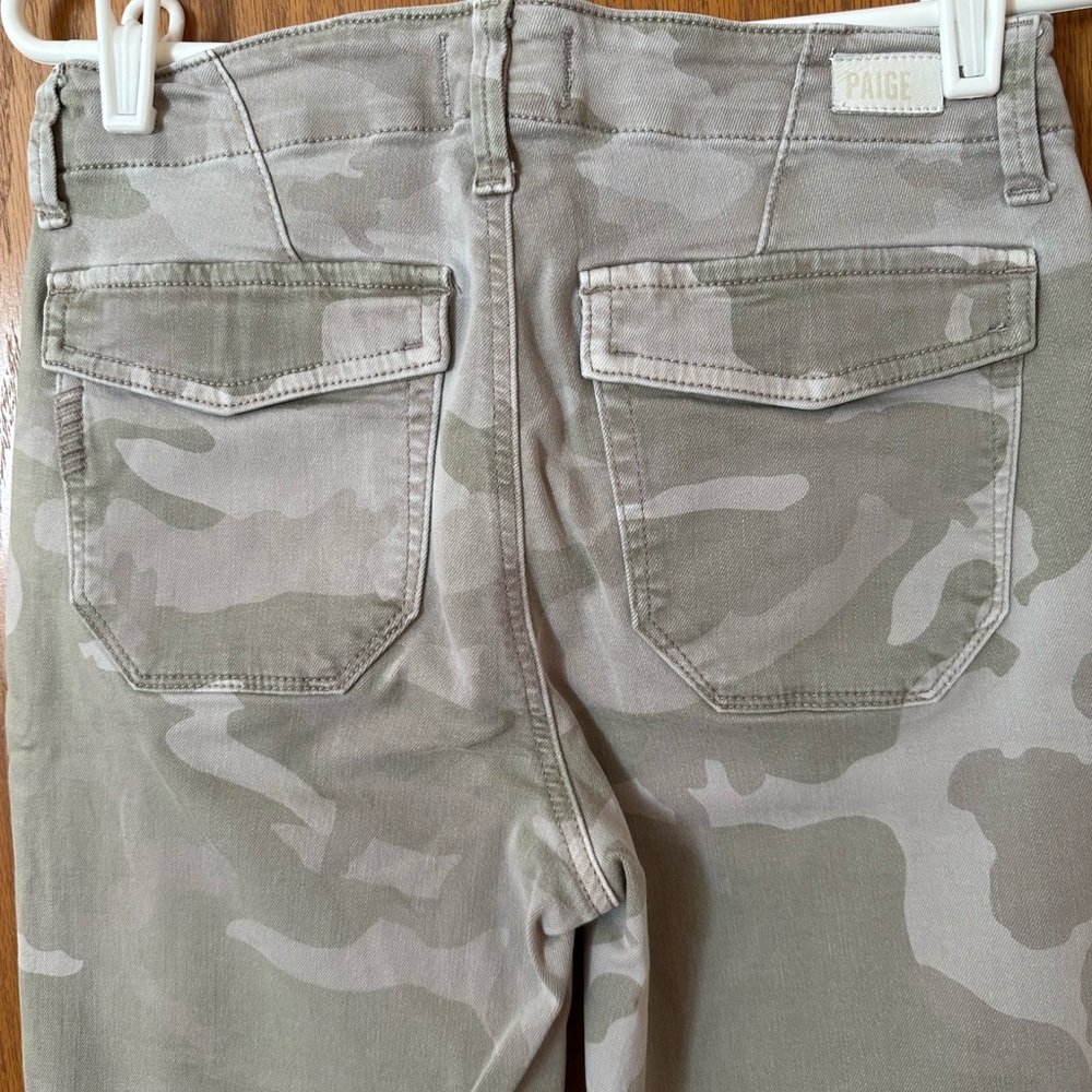 PAIGE Light Gray-Green Camo Cropped Mayslie Joggers - Picture 6 of 7